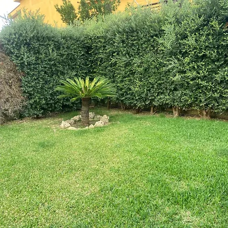 La Casa Di Frank, Con Piscina Privata Holiday home Campofelice Di Roccella